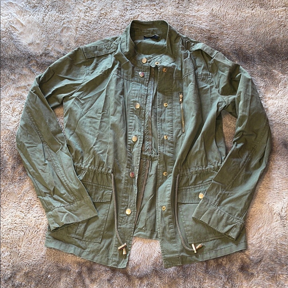Women’s Green Utility Jacket 🍃